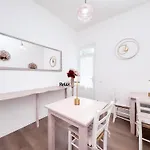 Sister's House 3*
